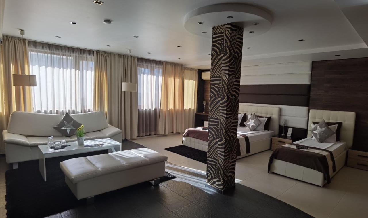 Hotel Acktion Шумен Экстерьер фото