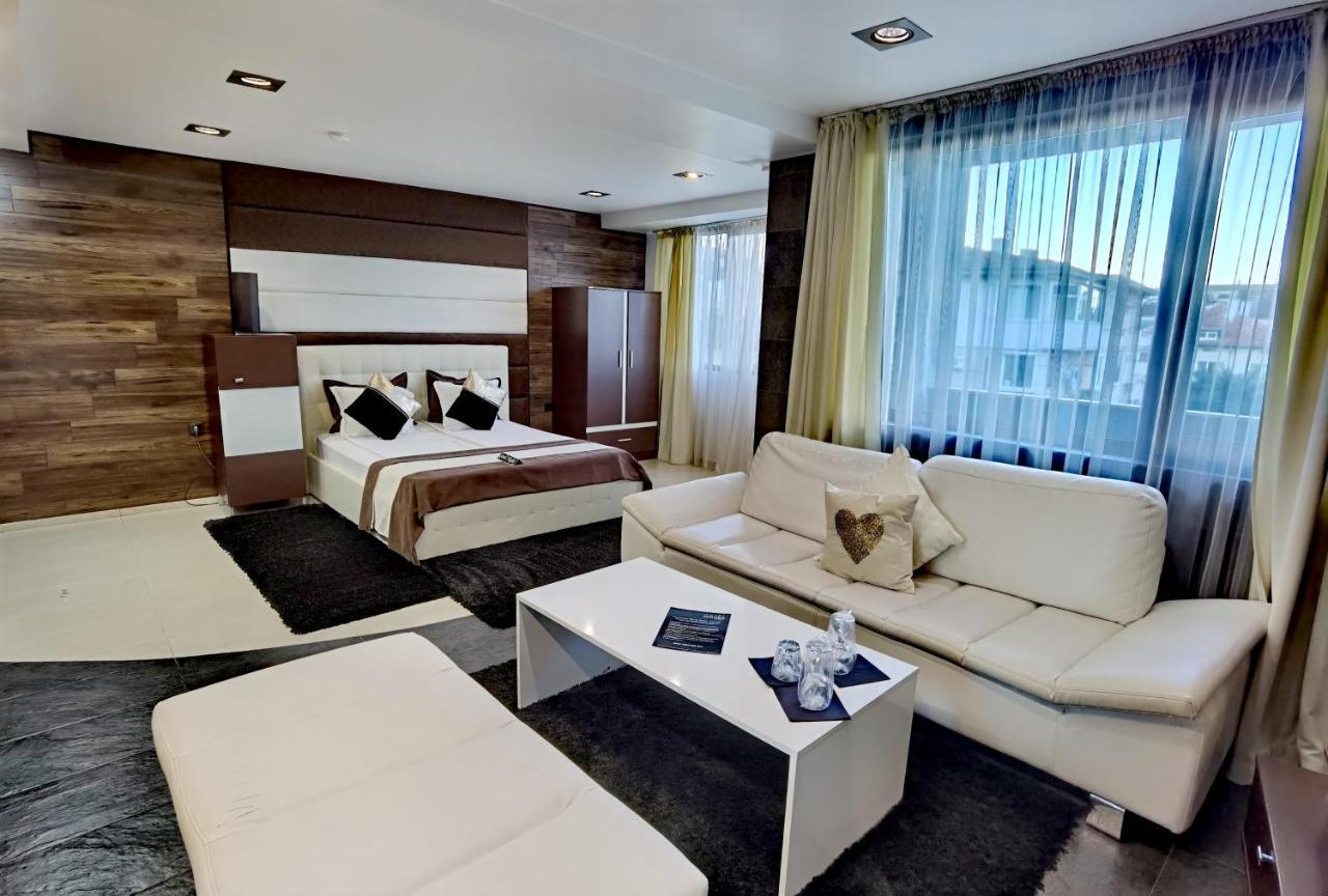 Hotel Acktion Шумен Экстерьер фото
