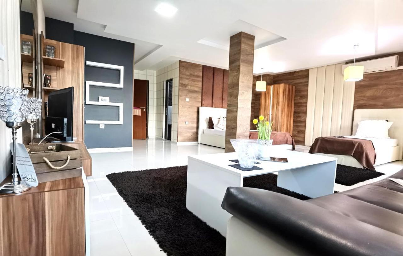 Hotel Acktion Шумен Экстерьер фото