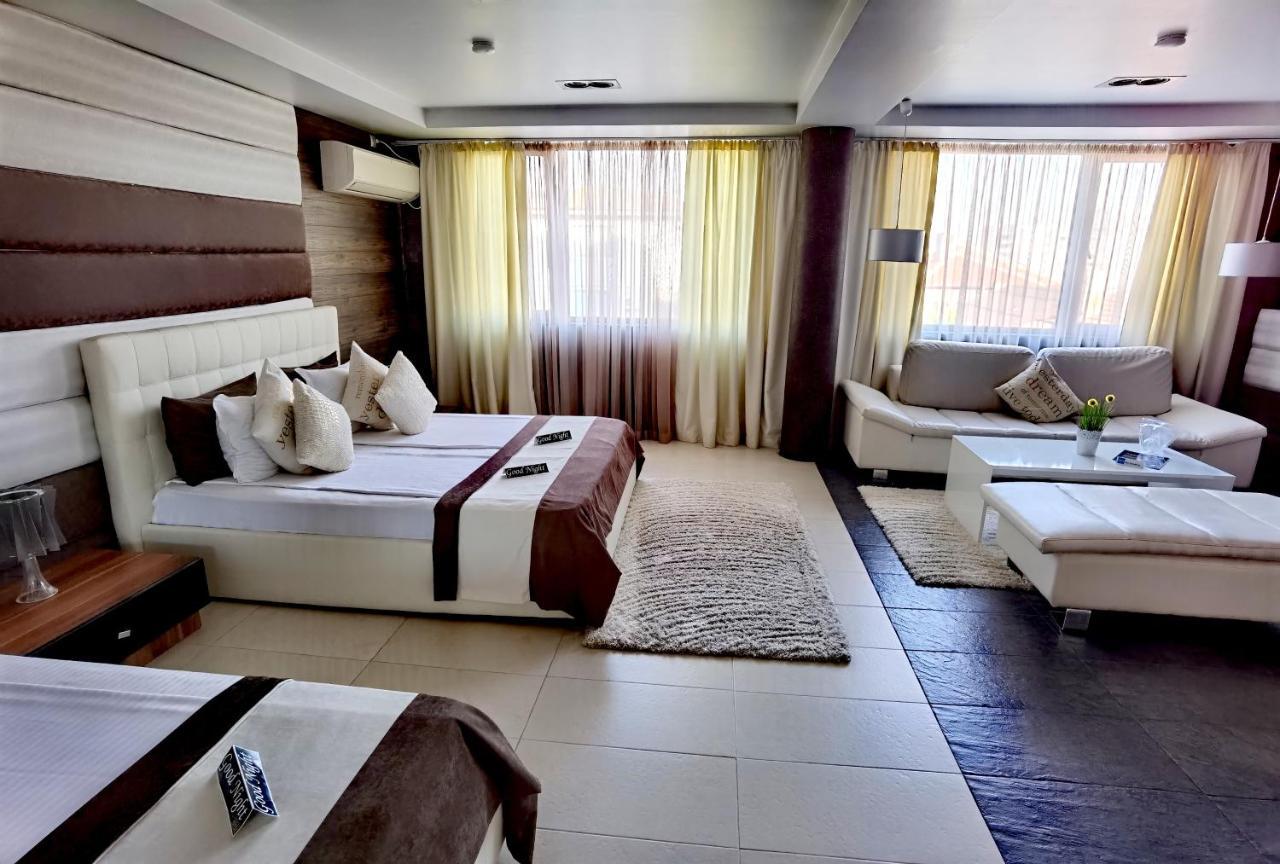 Hotel Acktion Шумен Экстерьер фото
