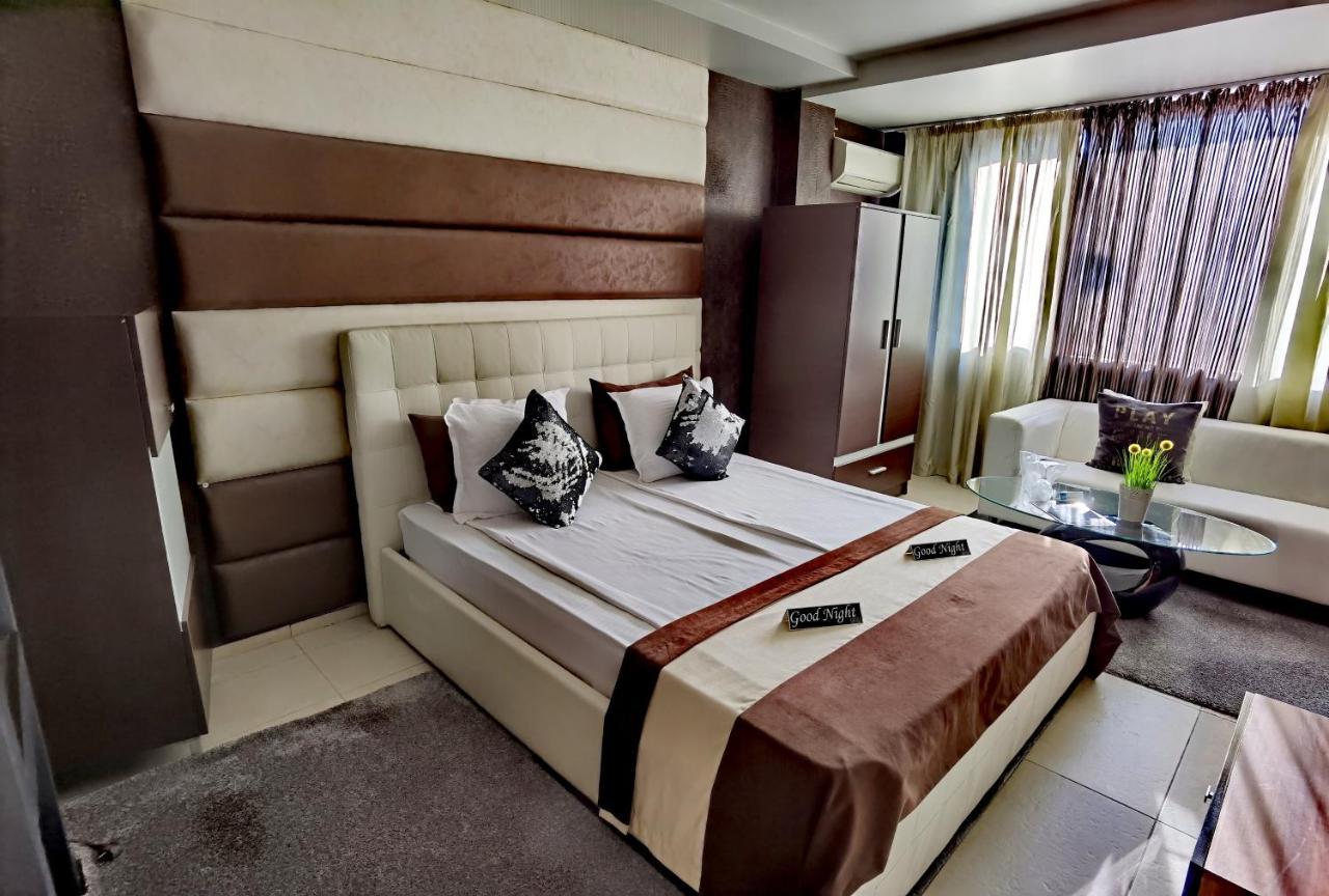 Hotel Acktion Шумен Экстерьер фото