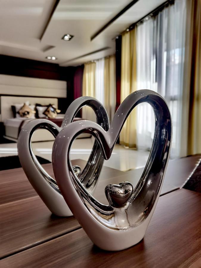 Hotel Acktion Шумен Экстерьер фото