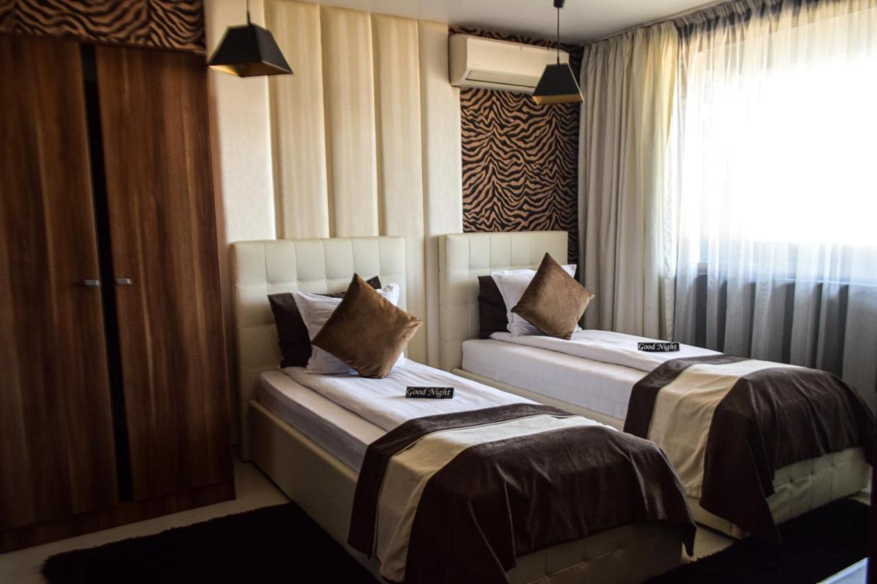 Hotel Acktion Шумен Экстерьер фото